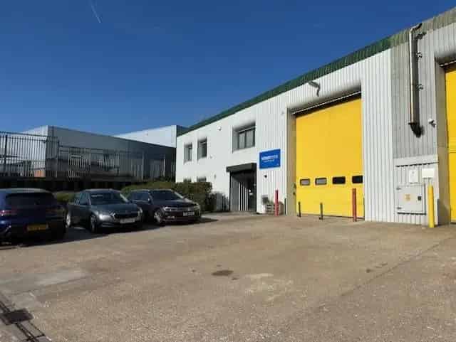 Commercial property For Rent , London, England