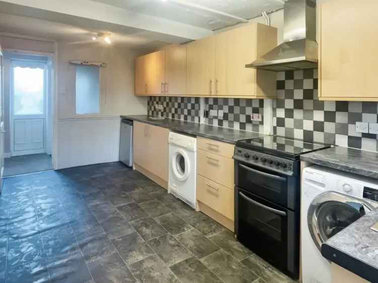 3 Bedroom End Terrace House for Sale