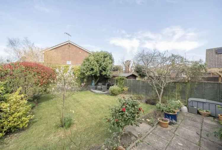 4 Bed Semi-Detached House For Sale