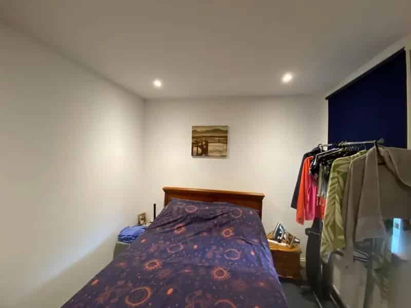 1 Bedroom Flat for Sale Near Award Winning Beaches No Chain