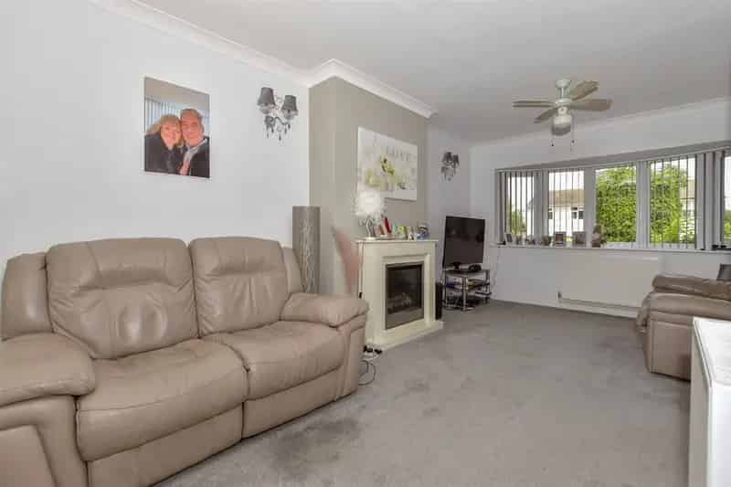 3 Bedroom Semi-Detached House for Sale in Coxheath