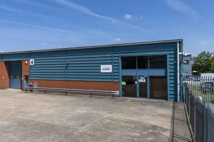 Industrial Warehouse Unit To Let - 4m Eaves Height