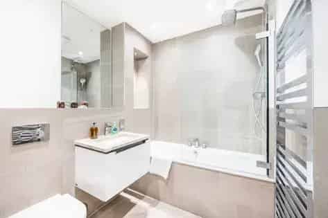 2 Bedroom Flat 155m² Thames Views London
