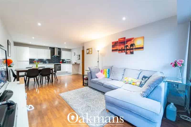 2 Bedroom Apartment for Sale City Centre Location