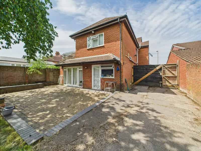 12 Room HMO Investment Property Freehold