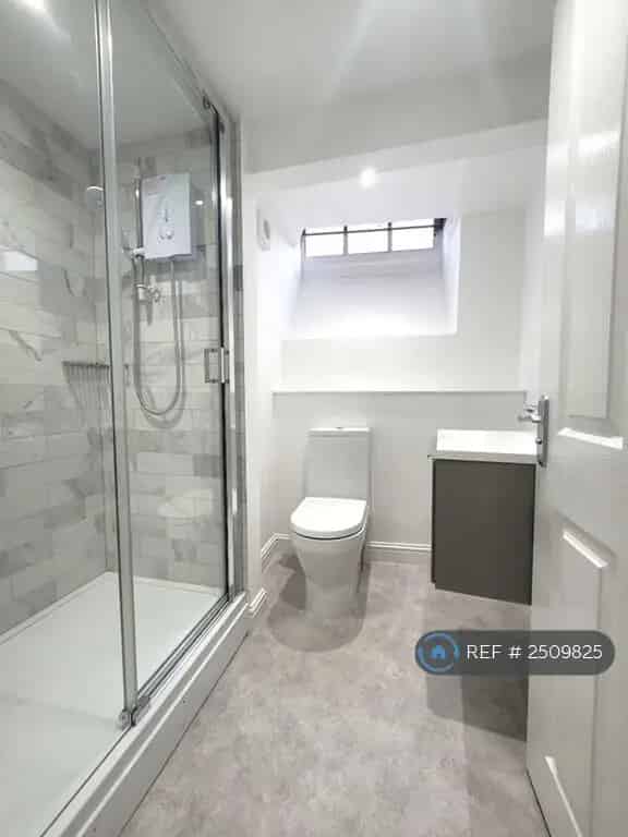 1 Bedroom Garden Maisonette Montpelier Bristol Available August 2025