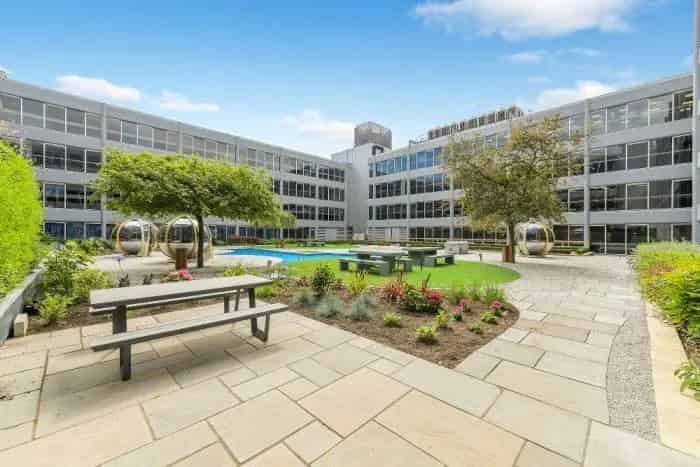 Refurbished Office Space Near City Centre with Parking