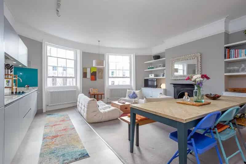 2 Bedroom Luxury Furnished Apartment Hove