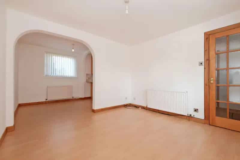Appealing 2 Bedroom House in Stoneywood Aberdeen