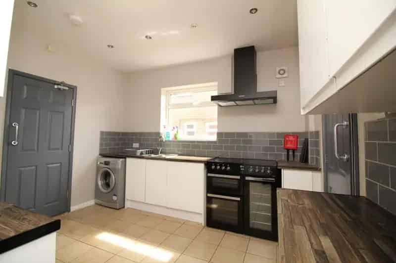 House of Multiple Occupation To Rent