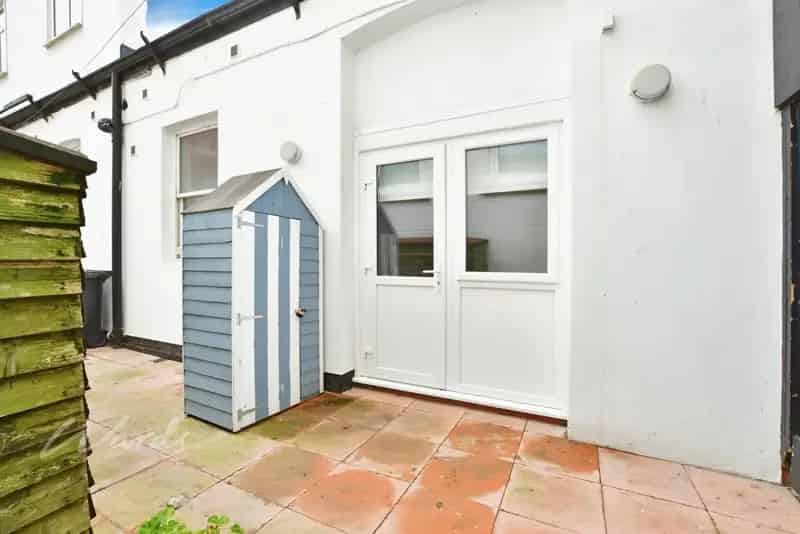 3 Bedroom Apartment Near Broadstairs Seafront