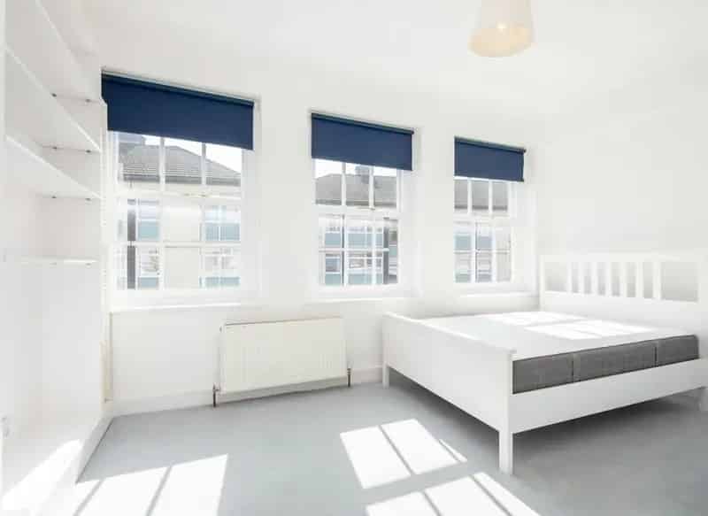 One Bedroom Apartment near Victoria Park