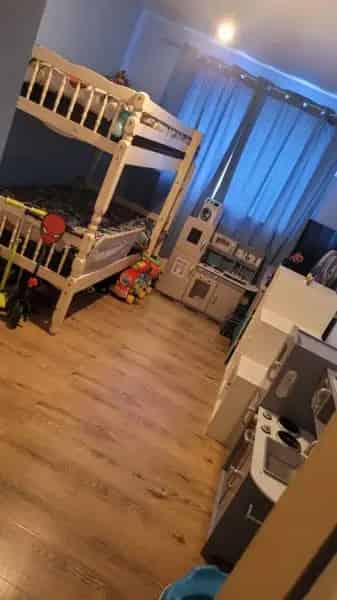 2-Bedroom Flat Near Schools and Parks