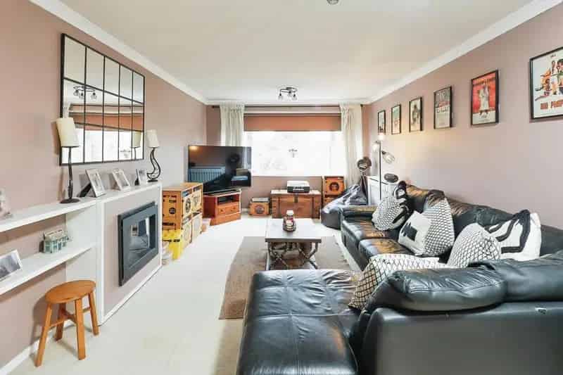 2 Bedroom Apartment for Sale
