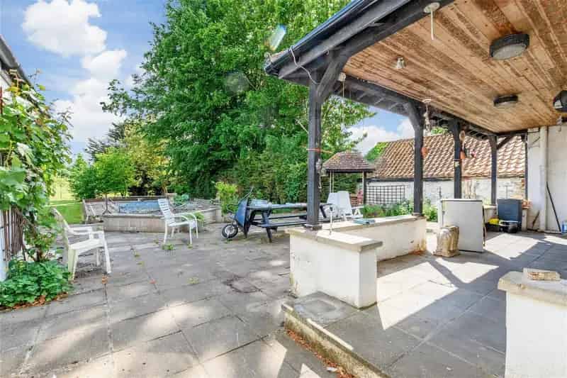 4 Bedroom Detached House For Sale Highlands Hill