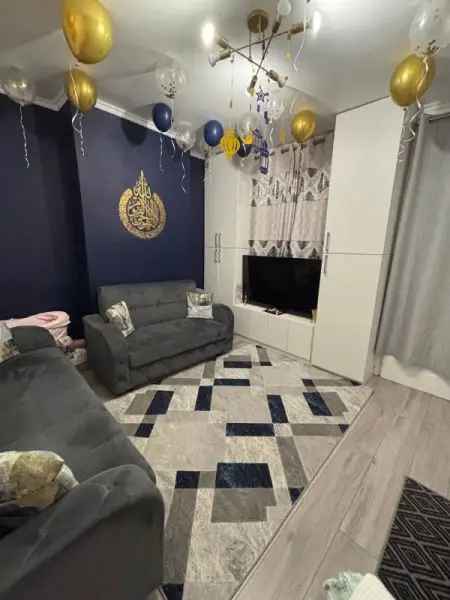 2 Bed 2 Sitting Room House - Recently Renovated