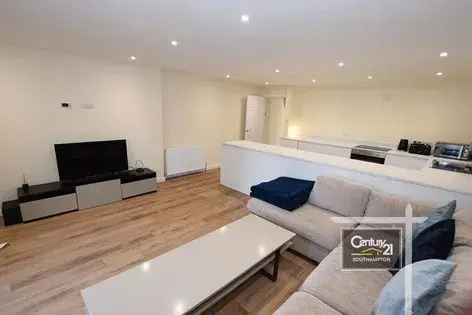 3 Bed House Southampton Recently Refurbished Available July 1st