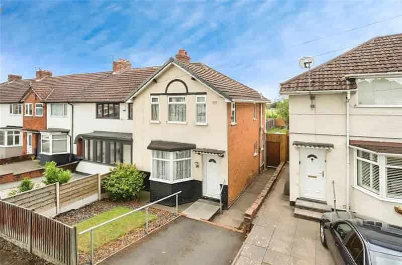 3 Bedroom End Terrace House for Sale Maypole