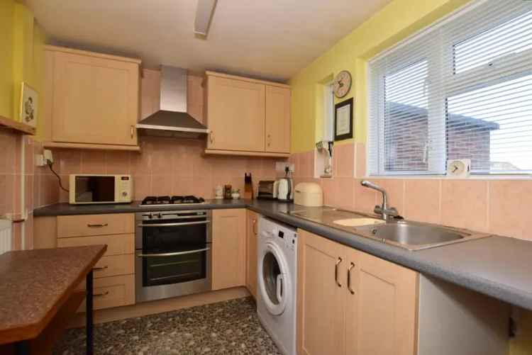 1 bedroom semi-detached bungalow to rent