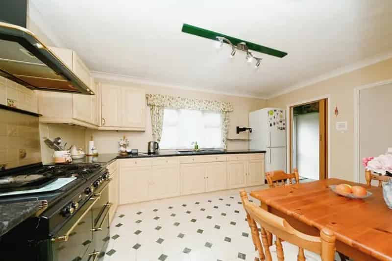 Spacious Detached Bungalow with Stunning Views and Large Garden