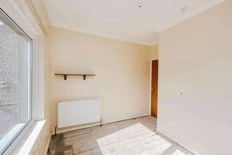 3 Bed House for Sale in Coelbren, Powys