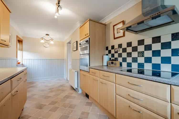 Cardonald Corner Cottage Flat Garden Garage Driveway