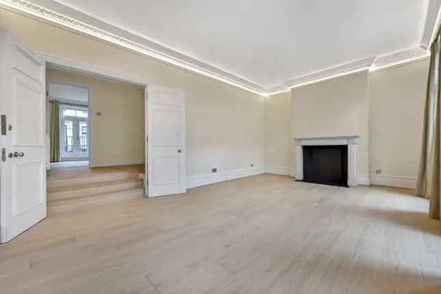 Knightsbridge Freehold House 2769 sq ft Parking