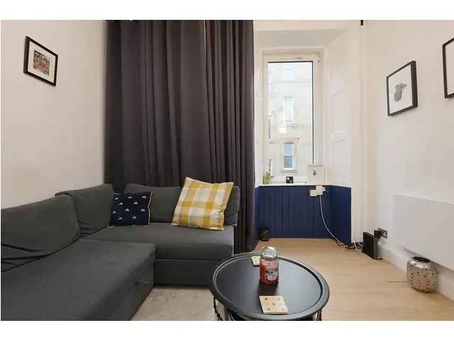 1 Bedroom Flat for Sale in Abbeyhill Edinburgh