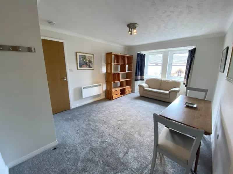 2 Bedroom Flat to Rent Newly Refurbished Modern Flat