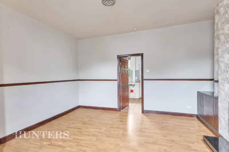 2 Bedroom House For Sale Needs Modernisation Great Potential