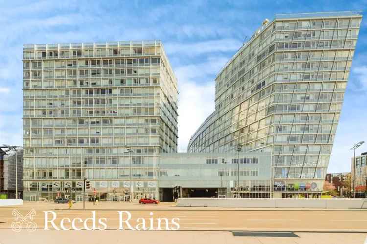 1 Bedroom Flat for Sale Albert Dock Views Liverpool L1