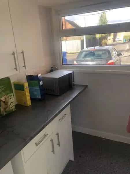 3 Bedroom End House New Kitchen Quiet Cul De Sac