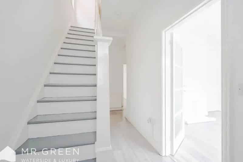 3 Bedroom Detached House for Sale Southbourne