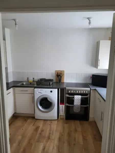 2 Bedroom House Near City Centre