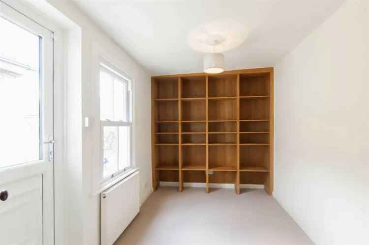 2 Bedroom Semi Detached House Acton Central Station