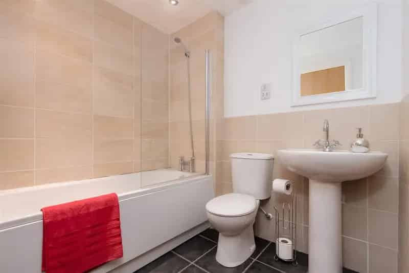 2 Bedroom Apartment to Rent Near Manchester City Centre