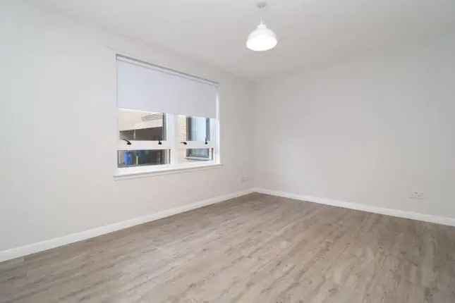 Flat to rent in Glenfarg Street, Glasgow, Glasgow City G20