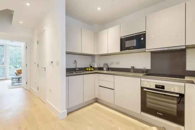 House For Sale in London, England