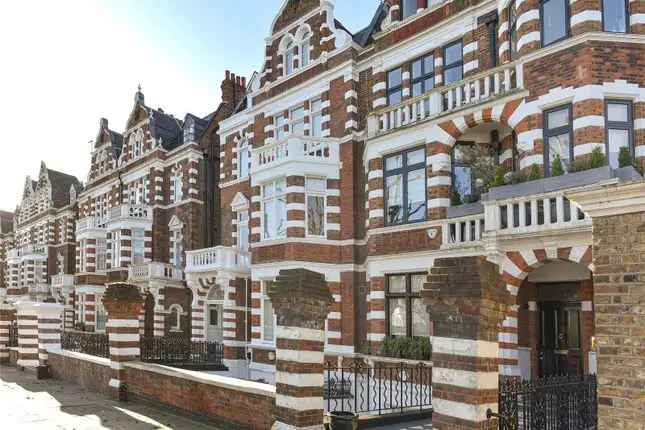 Five Bedroom Duplex Apartment with Garden Studio - Hamilton Terrace, St John's Wood