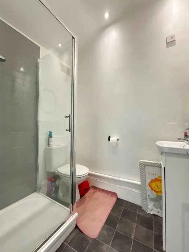 4 Bed Semi Detached House Southport Town Centre