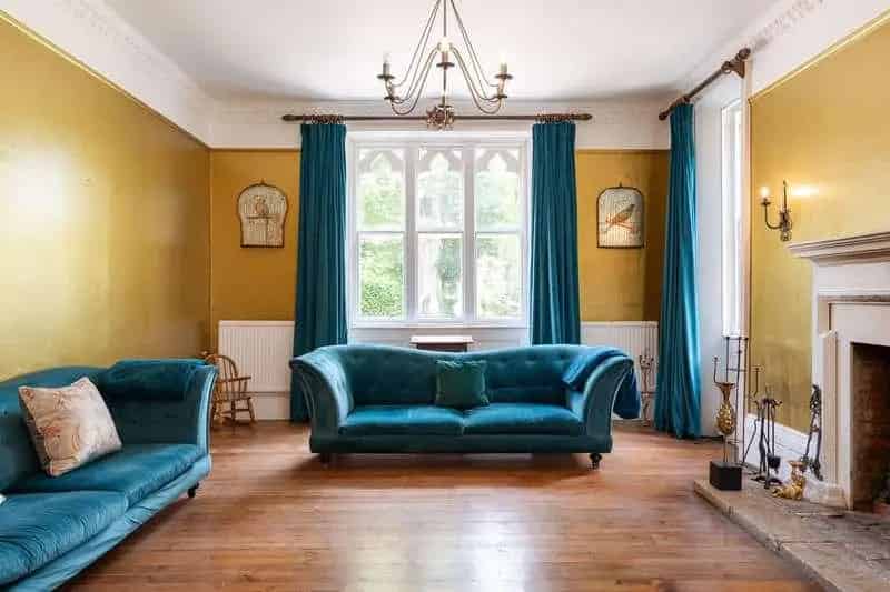 6 Bed House for Sale in Uffington
