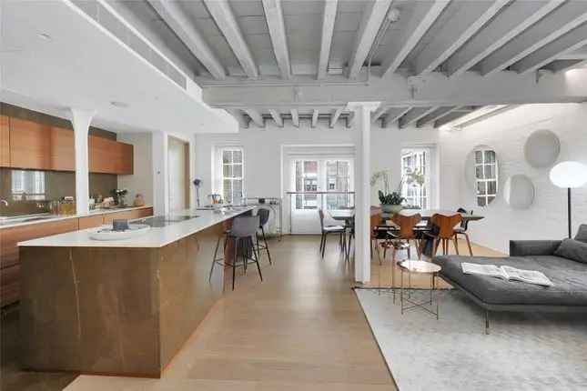 Luxury Loft Apartment in Historic City Building