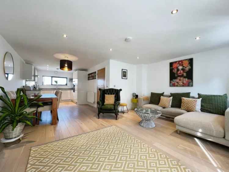 3 Bedroom Townhouse Near Fisherman's Beach