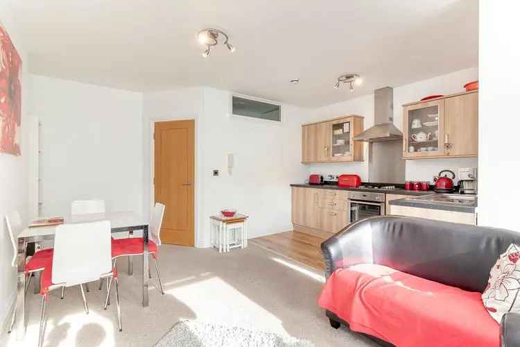 1 bed flat for sale