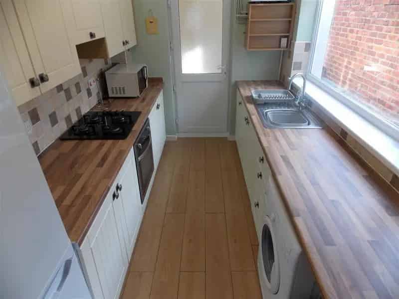 2 bedroom Flat
 To Let