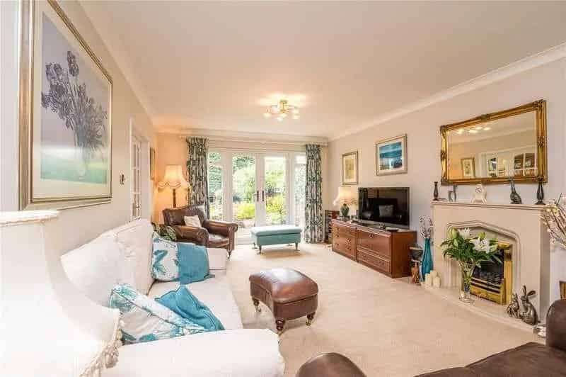 4 Bed Detached House for Sale Bournes Green School Catchment