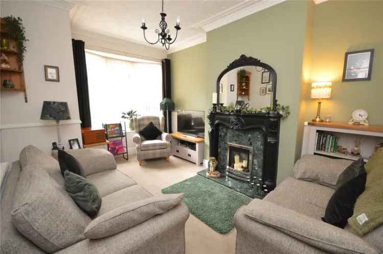 House For Sale in Leeds, England