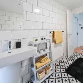 Furnished Room in 6-Bedroom HMO Near Northwick Park