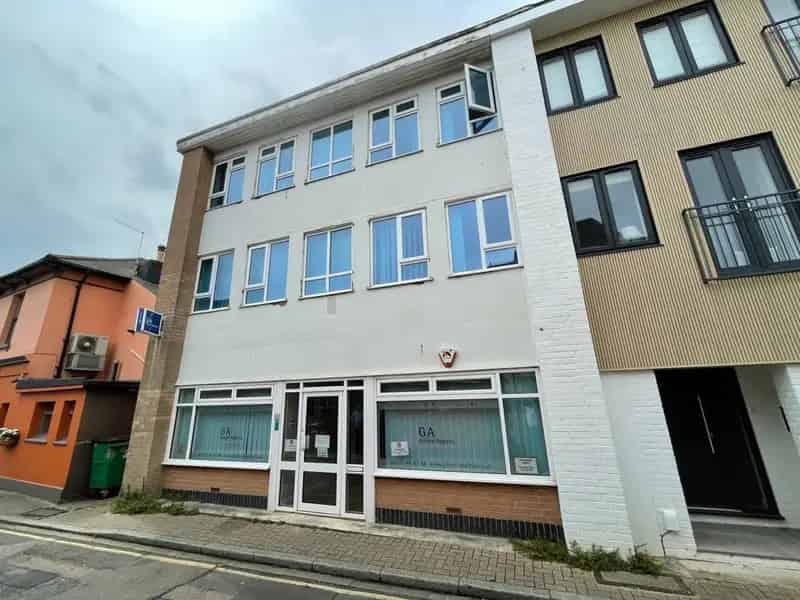Office Building Conversion - 3 Flats - Storage Building