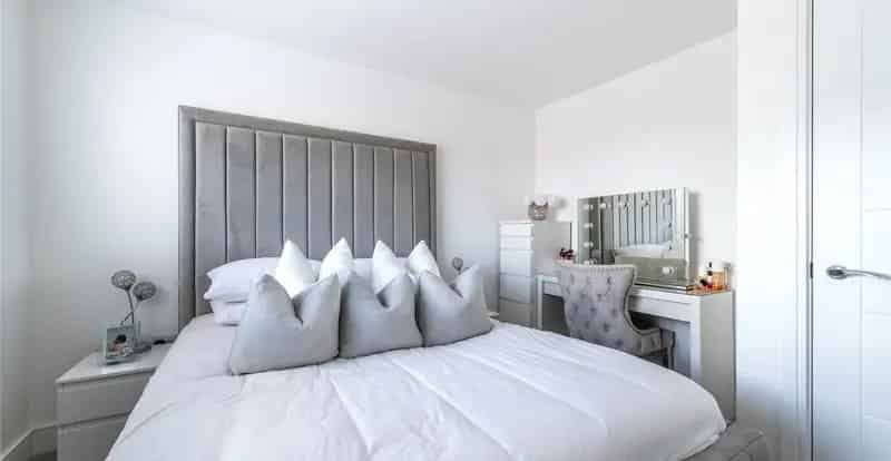 2 bedroom property for sale